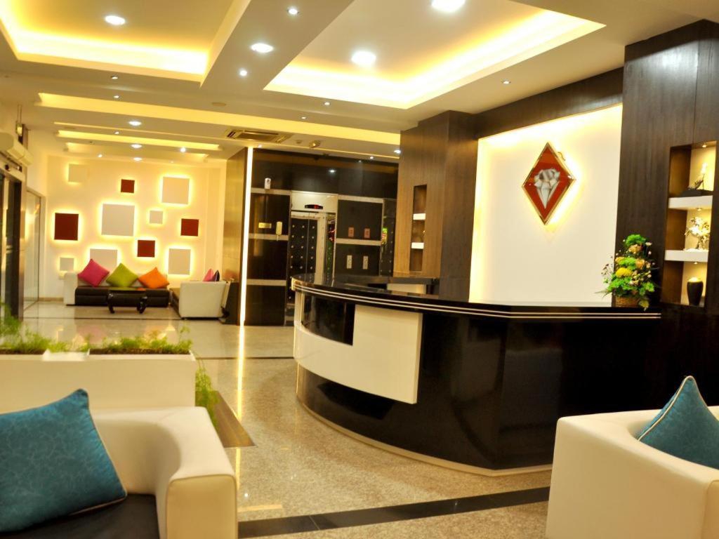 Johny International Hotel Mascate Exterior foto